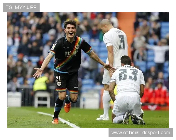 门将出球战术演化,西甲多队构建后场传控体系